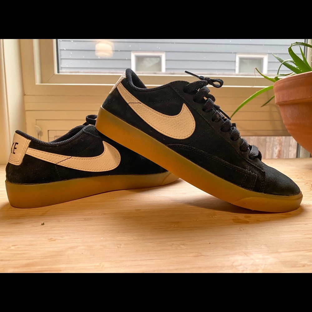 Nike Blazer low with gum sole